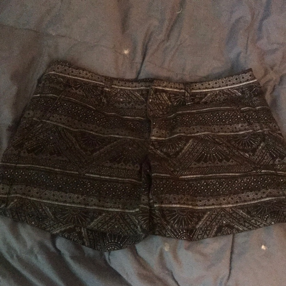 American Eagle patterned shorts